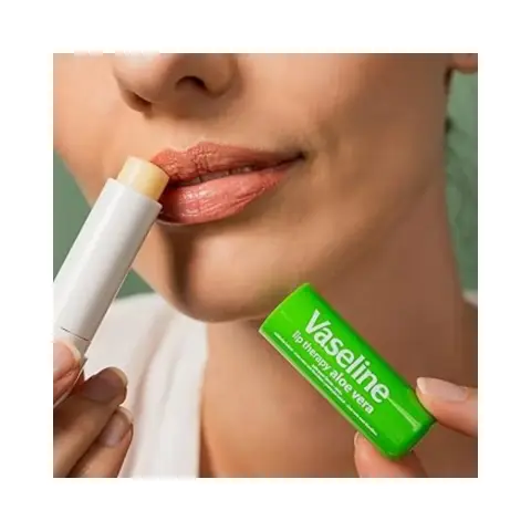 Vaseline Lip Therapy Aloe Lip Balm 4.8G thumbnail 3