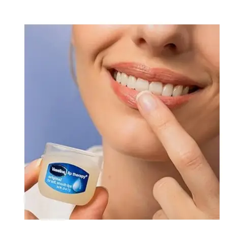 Vaseline Lip Care Original, Lip Balm Tub With Pure Jelly 7g thumbnail 3