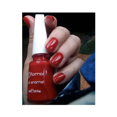 Flormar Nail Enamel - 321 Red Flag thumbnail 2