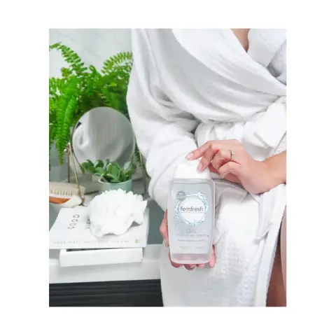 Femfresh Intimate Sensitive Wash 250mL thumbnail 3